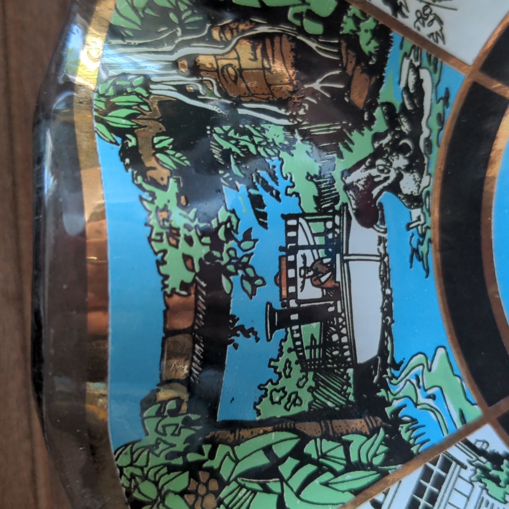 Walt Disney World Souvenir Plate Glass Bowl Candy Dish Memorabilia Vinta… - Picture 7 of 11